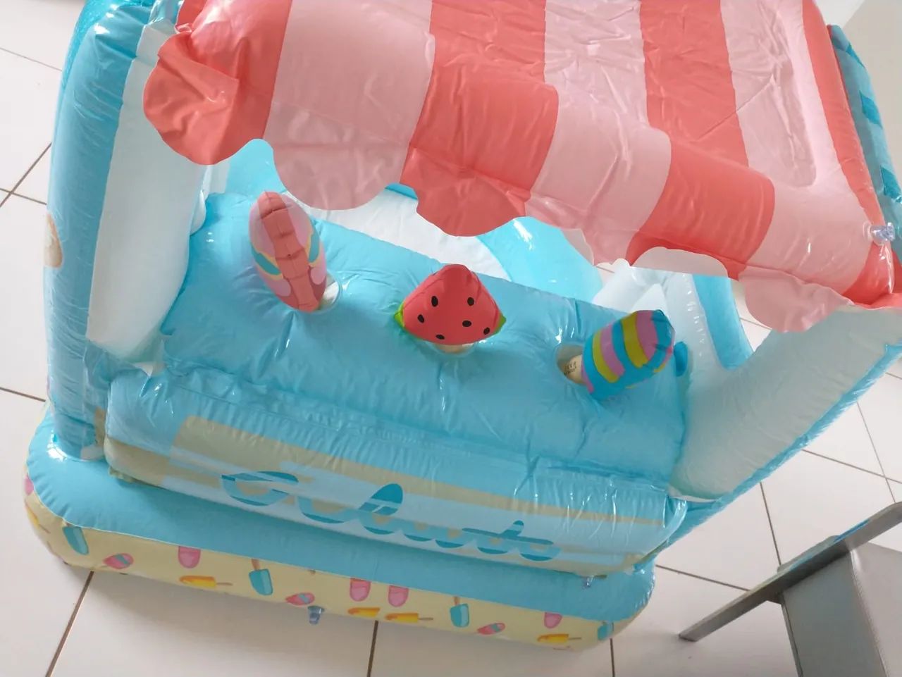 Piscina e Boia Infantil Com Cobertura (60 Litros) + Bolinhas - Foto 4