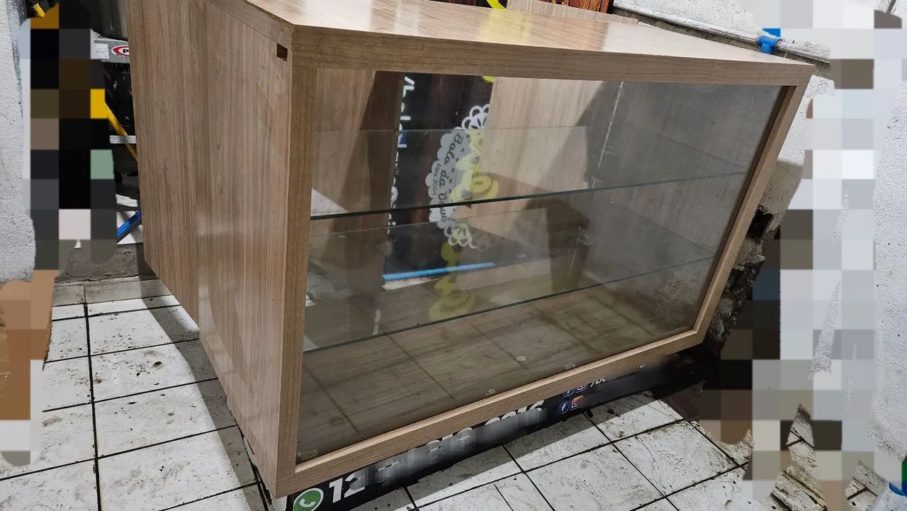 Balcão de madeira para comércio prateleira de vidro  - Foto 4