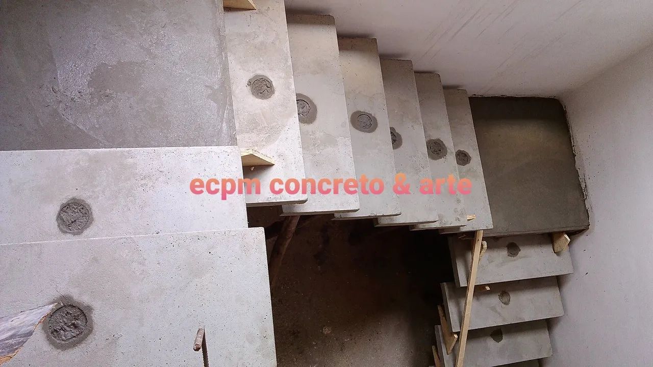 Escada de concreto pré-moldado 