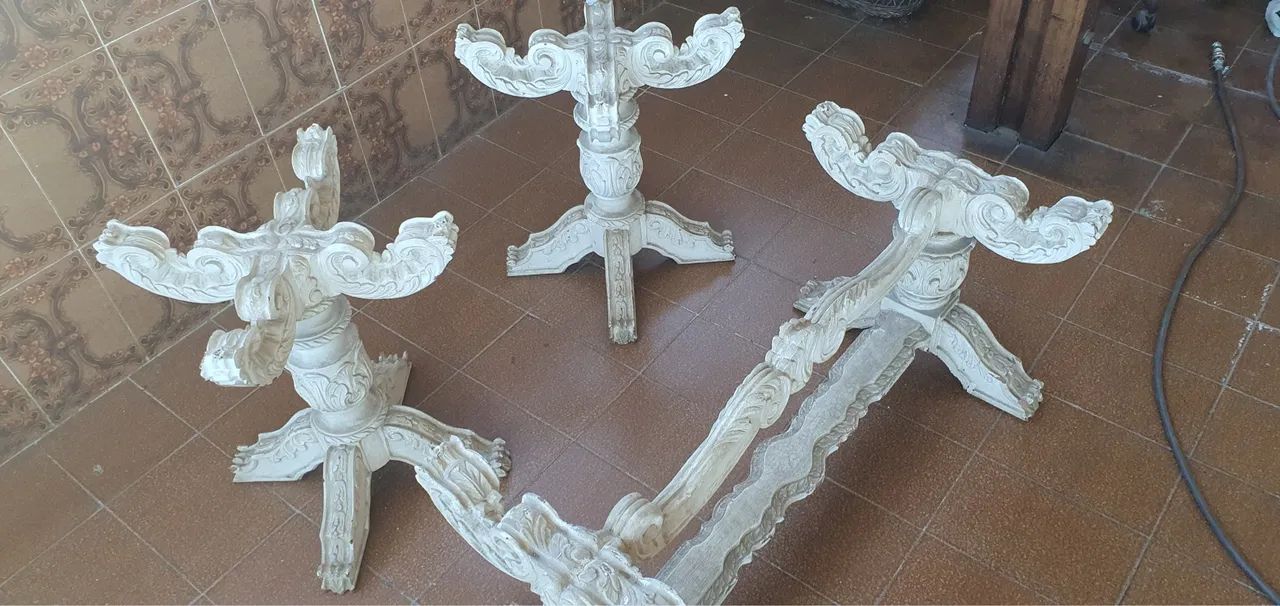 Conjunto de Mesa de Jantar em Madeira, estante e mais  - Foto 4