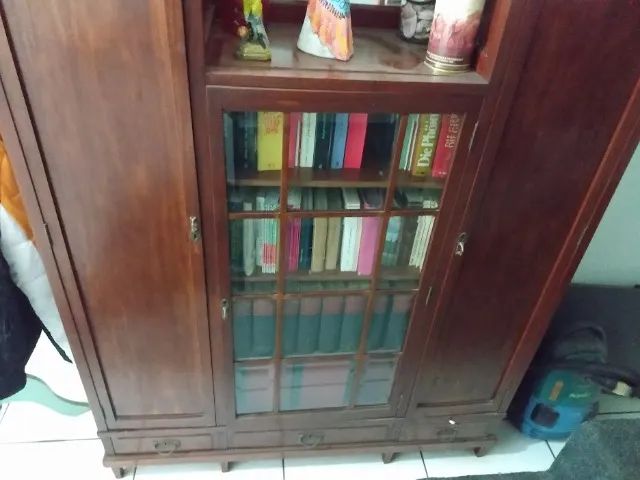 Guarda livros antigo  - Foto 2