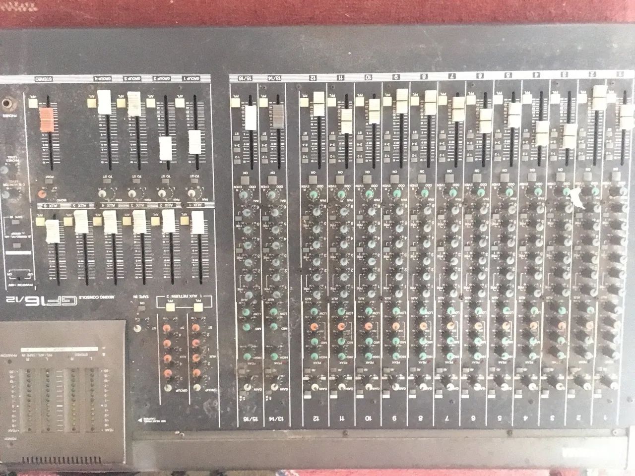 Mesa de som yamaha - GF16/12