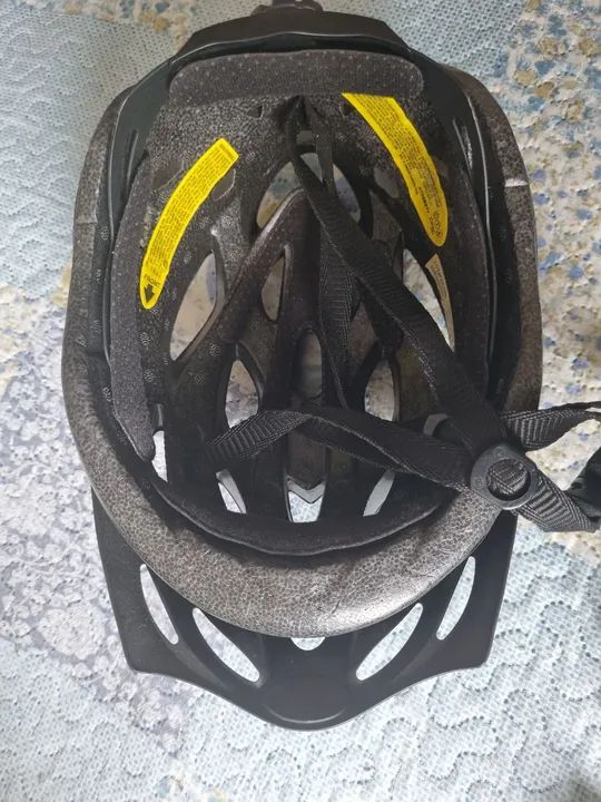 Capacete de Bicicleta - Carbono - Novo - Foto 3