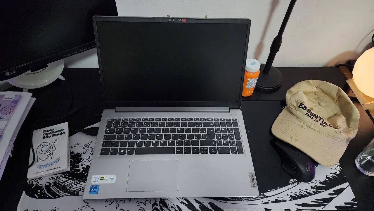 Notebook Lenovo - Novo - Design moderno e desempenho impecável