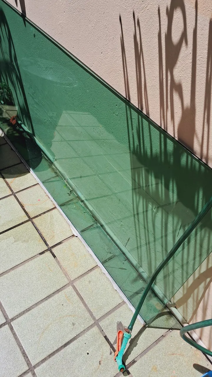 Cobertura de vidro para área externa 2.10cm X 80cm