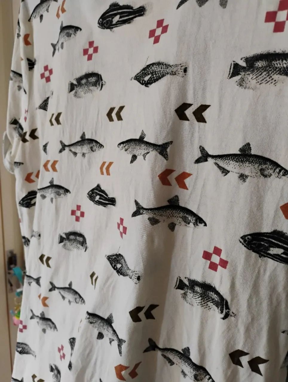 Camiseta estampa de peixes - P slim - Foto 3