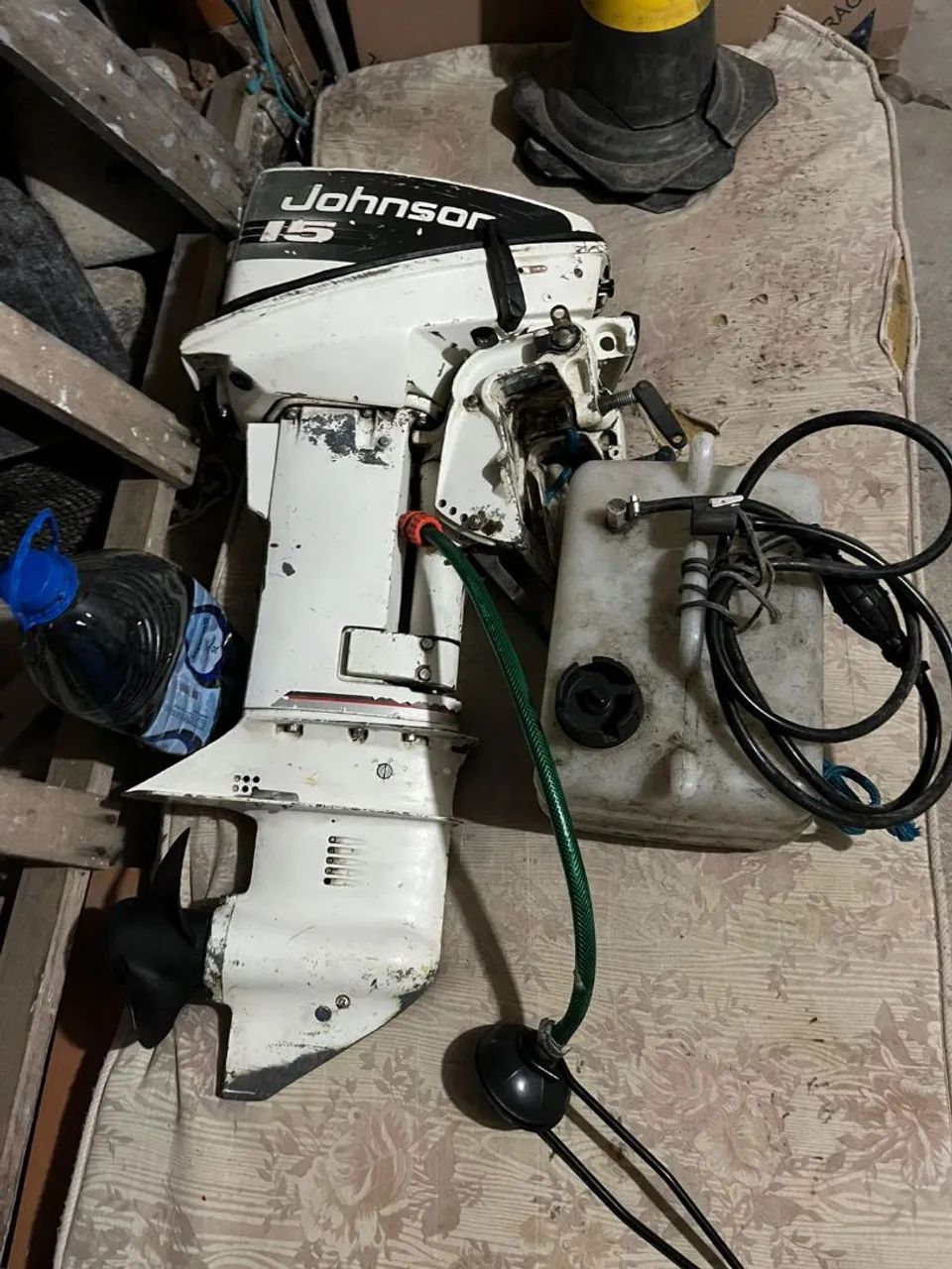 Barco de fibra com motor Johnson de 15hp  - Foto 12