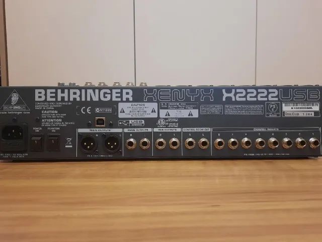 Mesa de Som Behringer X2222USB Xenyx - Aparelhos de Som - Icaraí