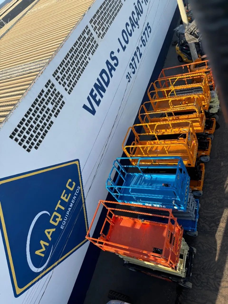 LOCAÇÃO DE PLATAFORMAS TESOURAS DE 8MTS A 14MTS - Foto 2