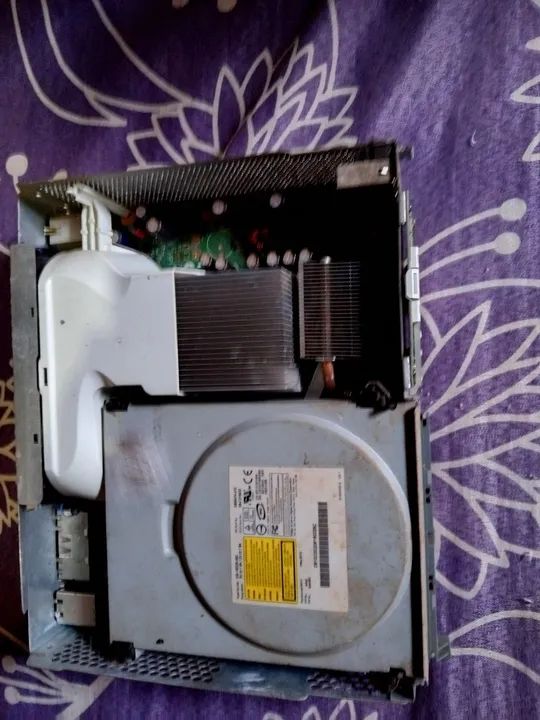 carcaça do Xbox 360 sucata  para aproveitar peças leia o anúncio todo  - Foto 5