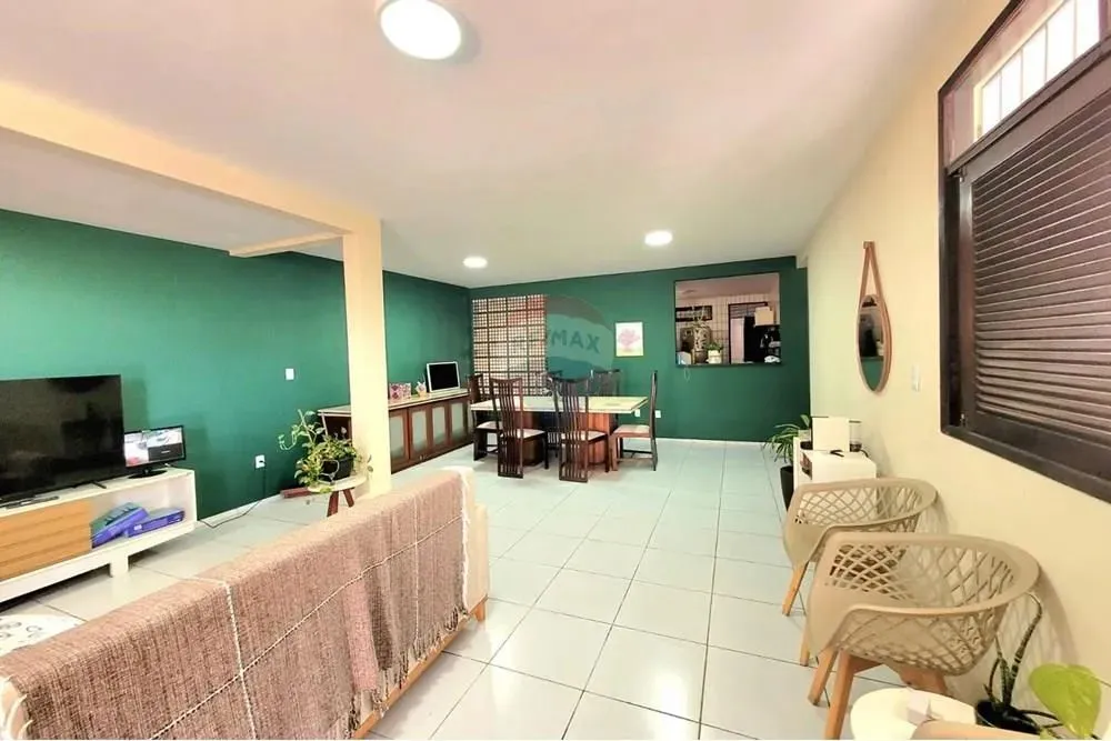 Casa a venda em Nova Parnamirim perto da Leroy Merlin com 04 Quartos