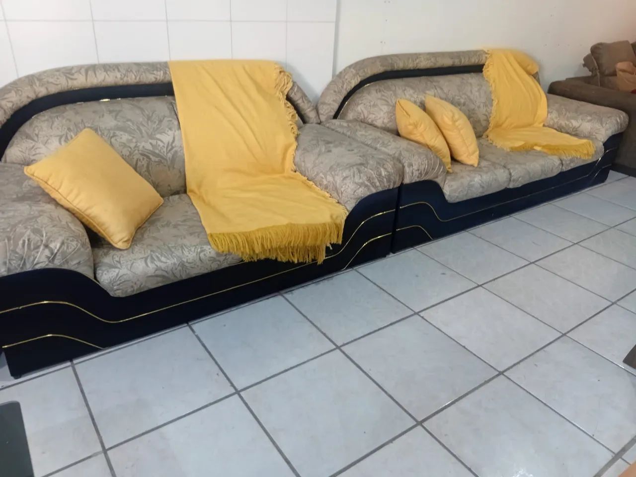 Lindo sofá 3 e 2 lugares 64842033595777121