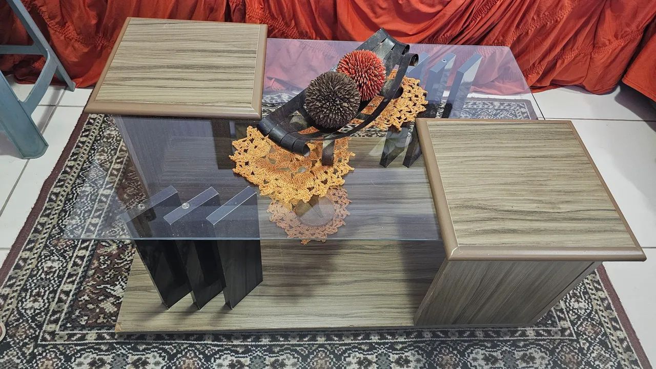 Mesinha de centro com rodinhas65570225284483121