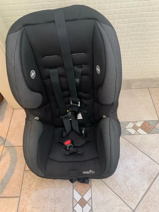 Cadeirinha de carro Evenflo para bebê
