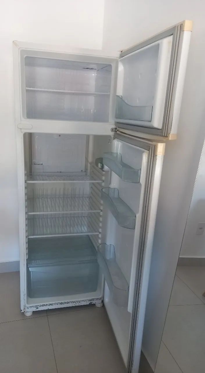 Geladeira Consul 334L - Espaço e eficiência!  - Foto 3
