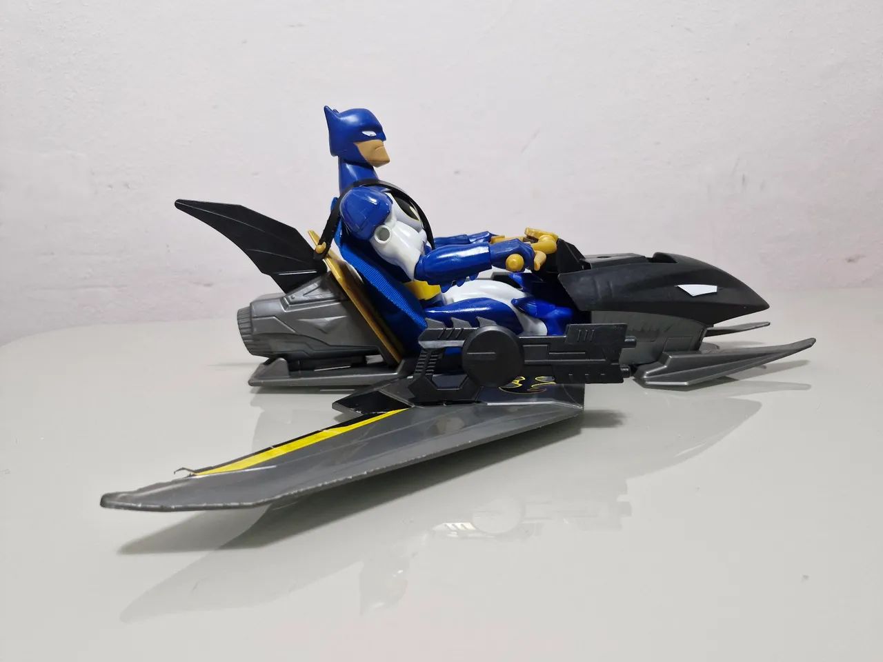 Figura do Batman + Batjet - Justice League Action - Foto 2