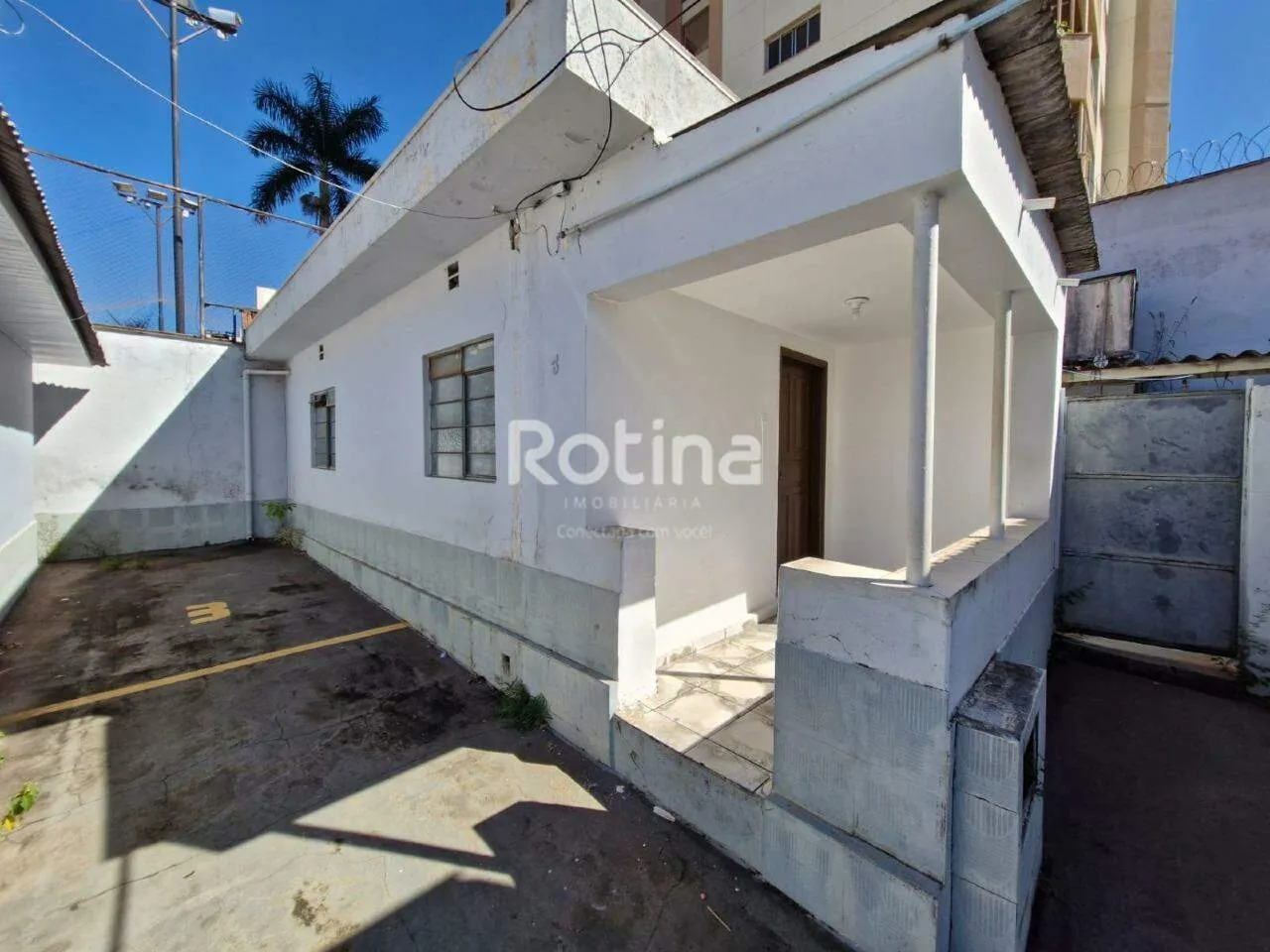 Casa para alugar, 2 quartos, Osvaldo Rezende - Uberlândia/MG - Rotina Imobiliária