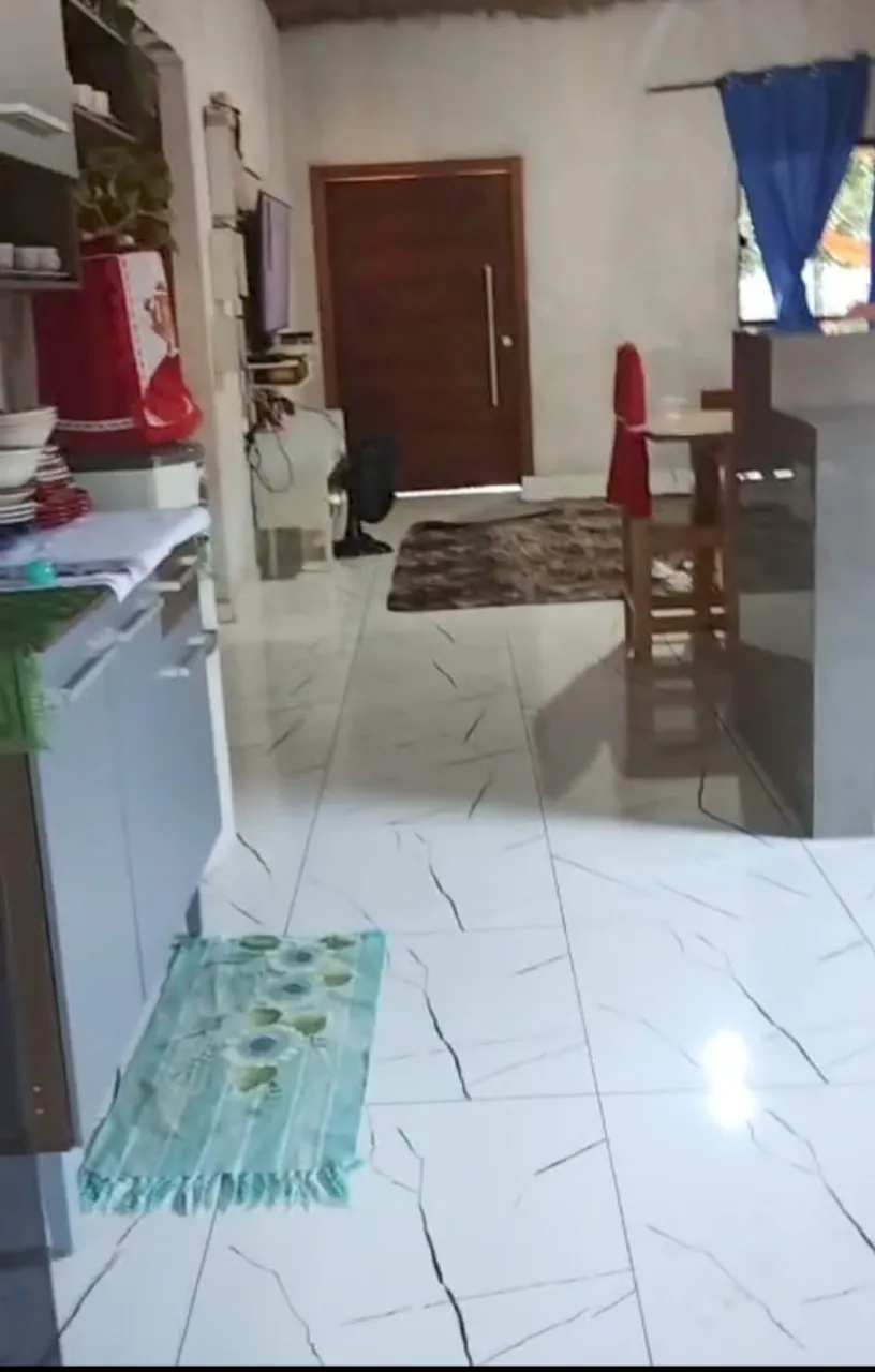 Vendo ou troco essa linda casa no polo Benfica casa recém construída casa
