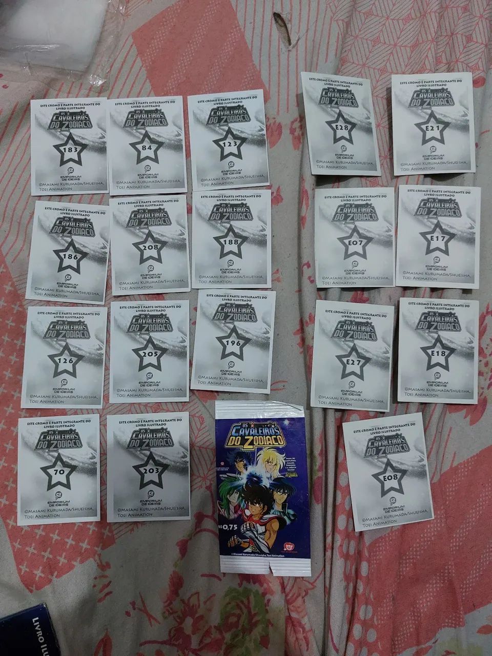 Figurinhas Os Cavaleiros do Zodíaco (sagas) - Foto 4