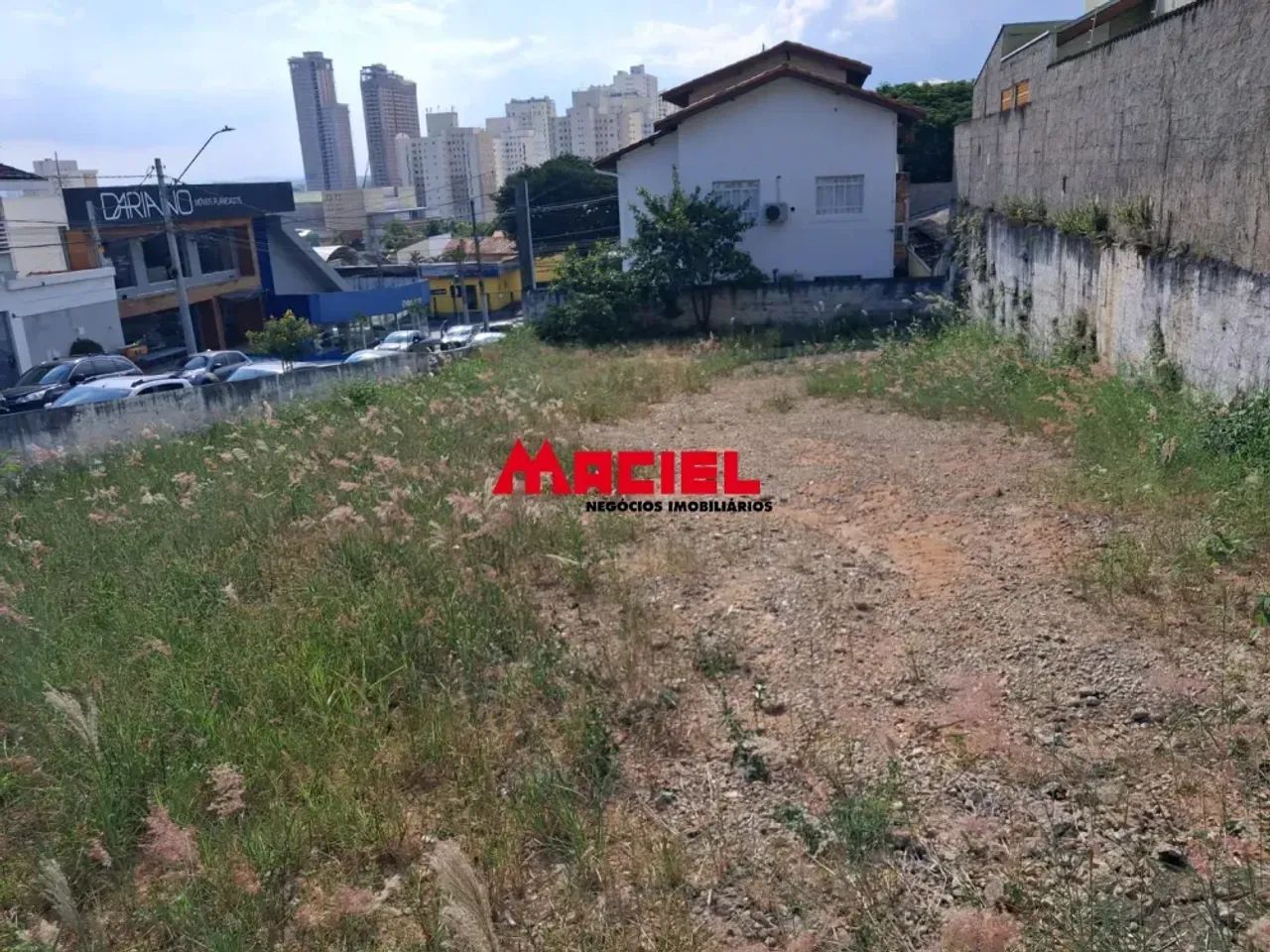 Terreno comercial de esquina no jardim Apollo/vila Ema