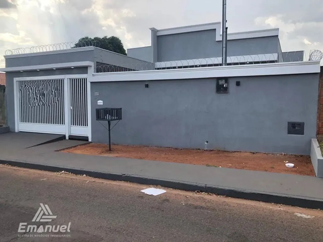 565 - CASA A VENDA NO JARDIM PRESIDENTE