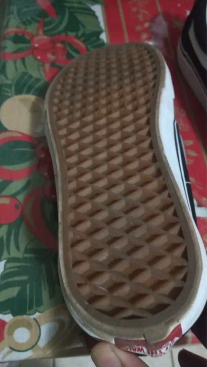 Vendo um Tênis Vans original semi novo - Foto 5