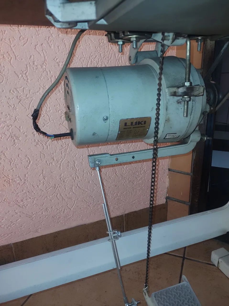 Máquina de Costura Overlock Fenix. 1.200 reais - Foto 3