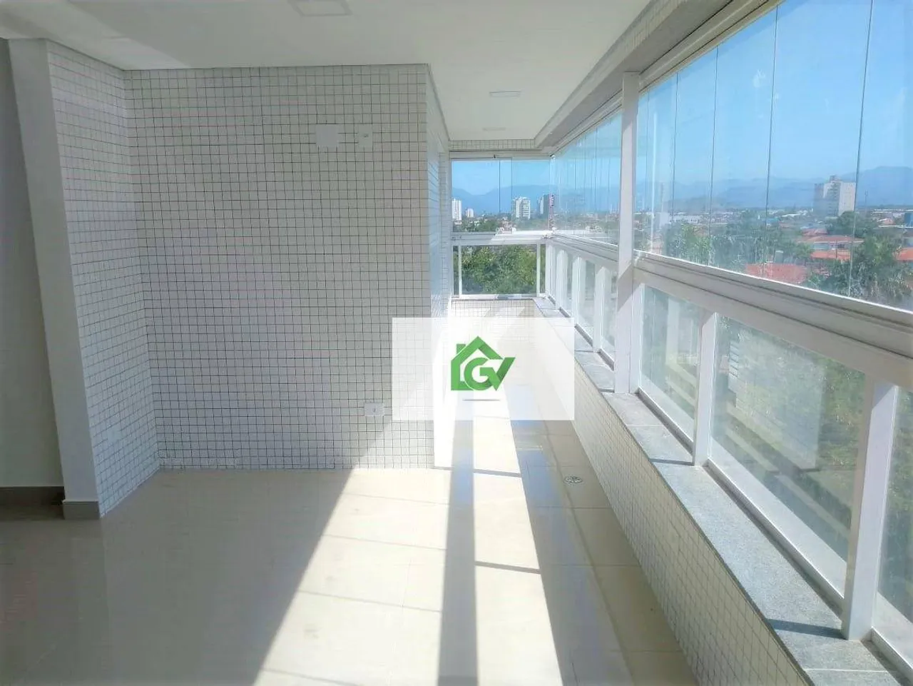 Apartamento com 3 dormitórios à venda, 94 m² por R$ 1.400.000,00 - Indaiá - Caraguatatuba/