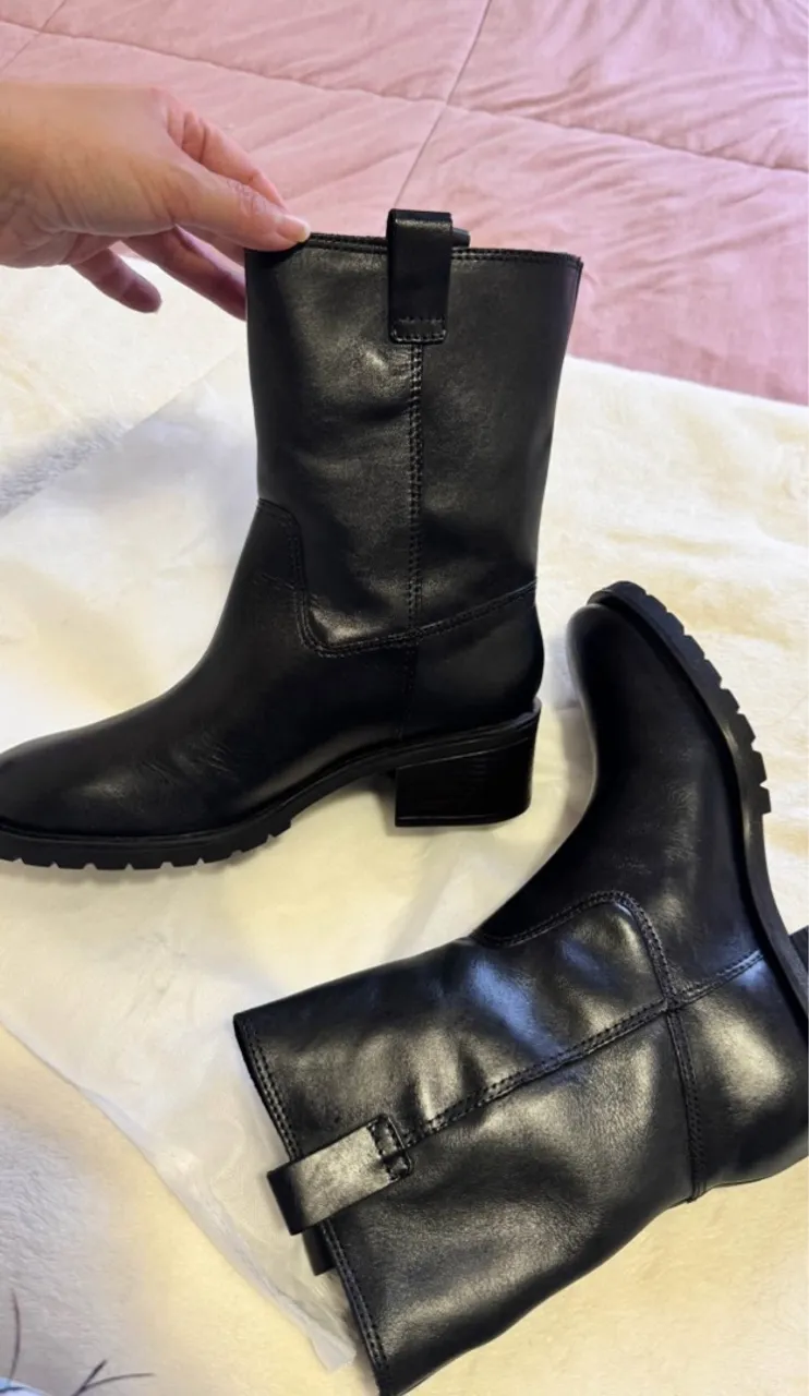Botas de Couro preta 36