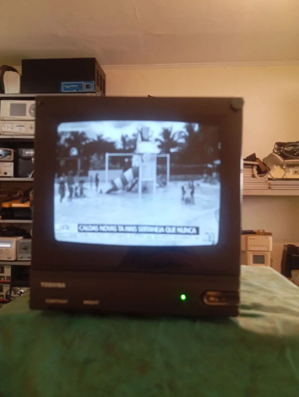 Monitor pvm Toshiba 9 pol. Raro