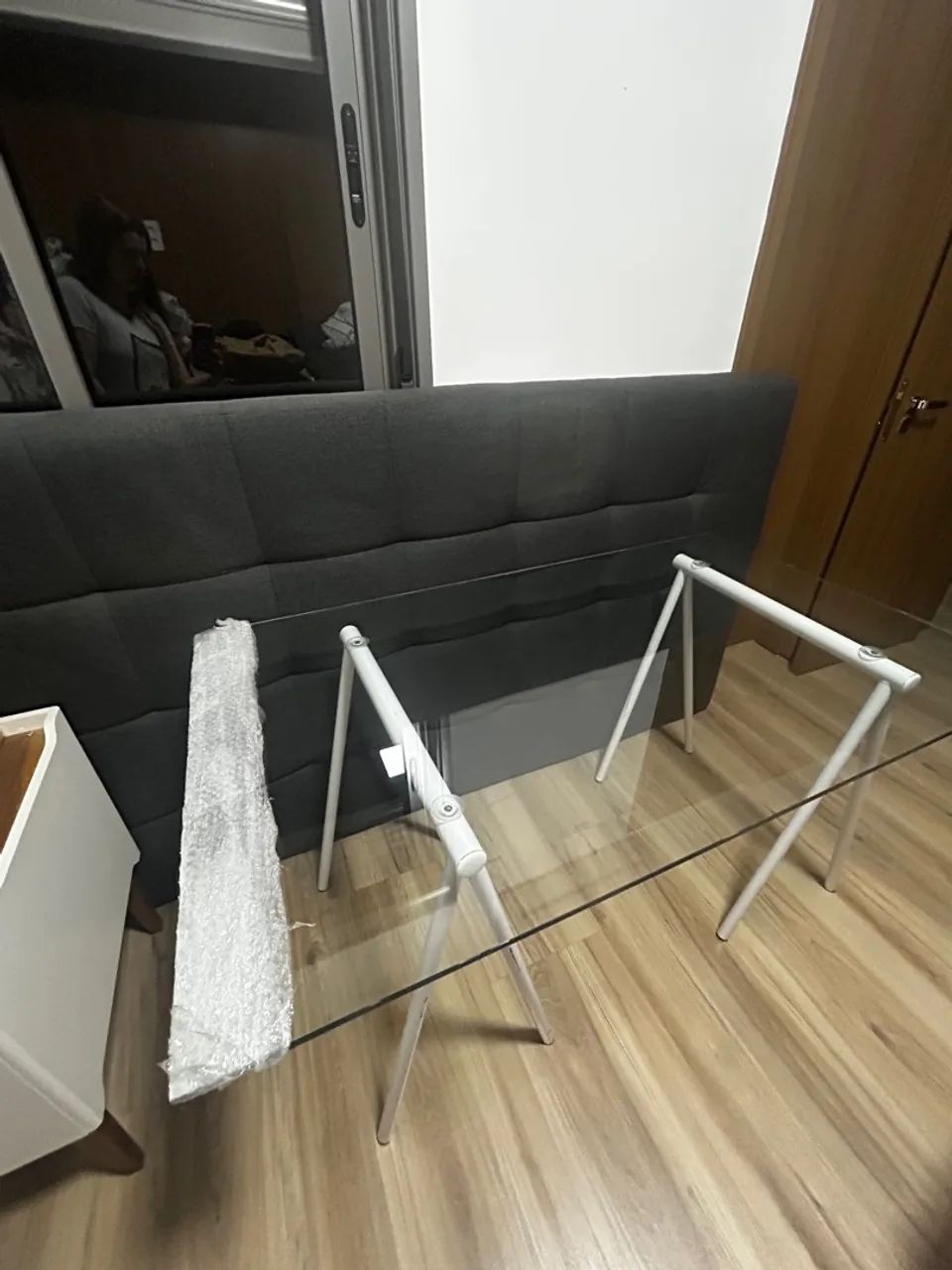 Mesa de Vidro com Estrutura Branca64962120409091122
