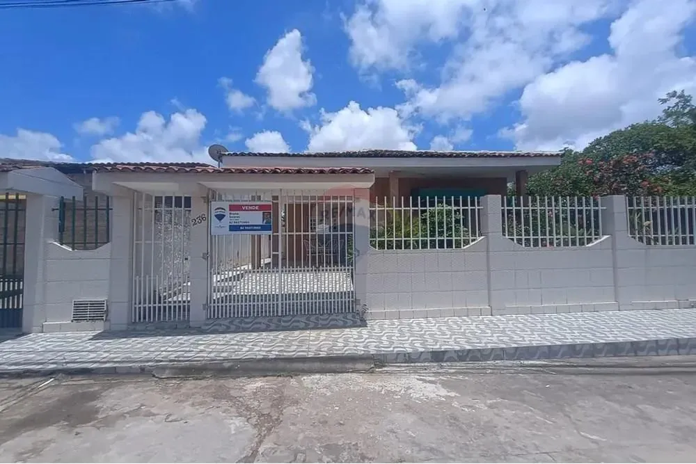"Casa dos Sonhos: 3 Quartos em Maceió, Santa Lúcia"