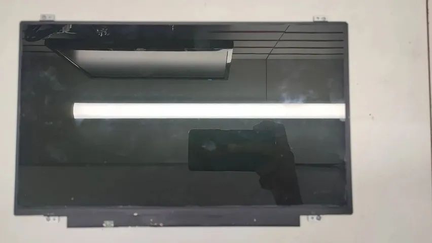 DISPLAY 14 POLEGADAS 30 PINOS (MARCAS DE USO)