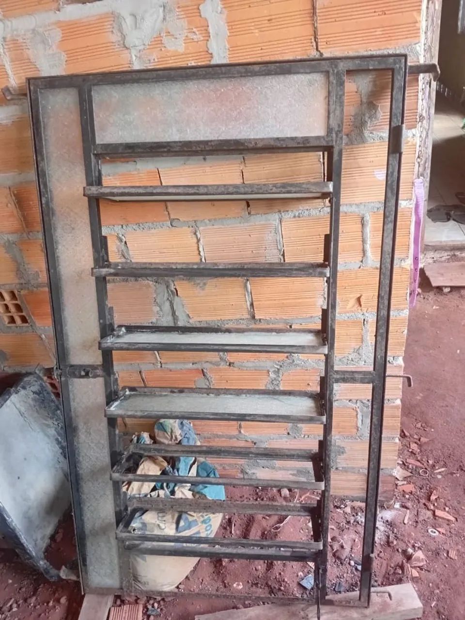 Balancin que vira janela. 64739706945923124