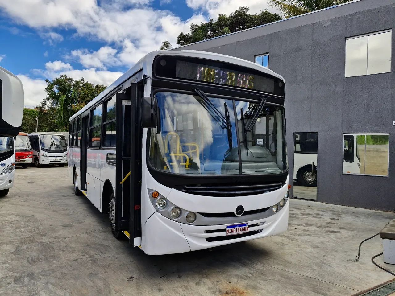 CAIO APACHE VIP MICRAO MERCEDES-BENZ 