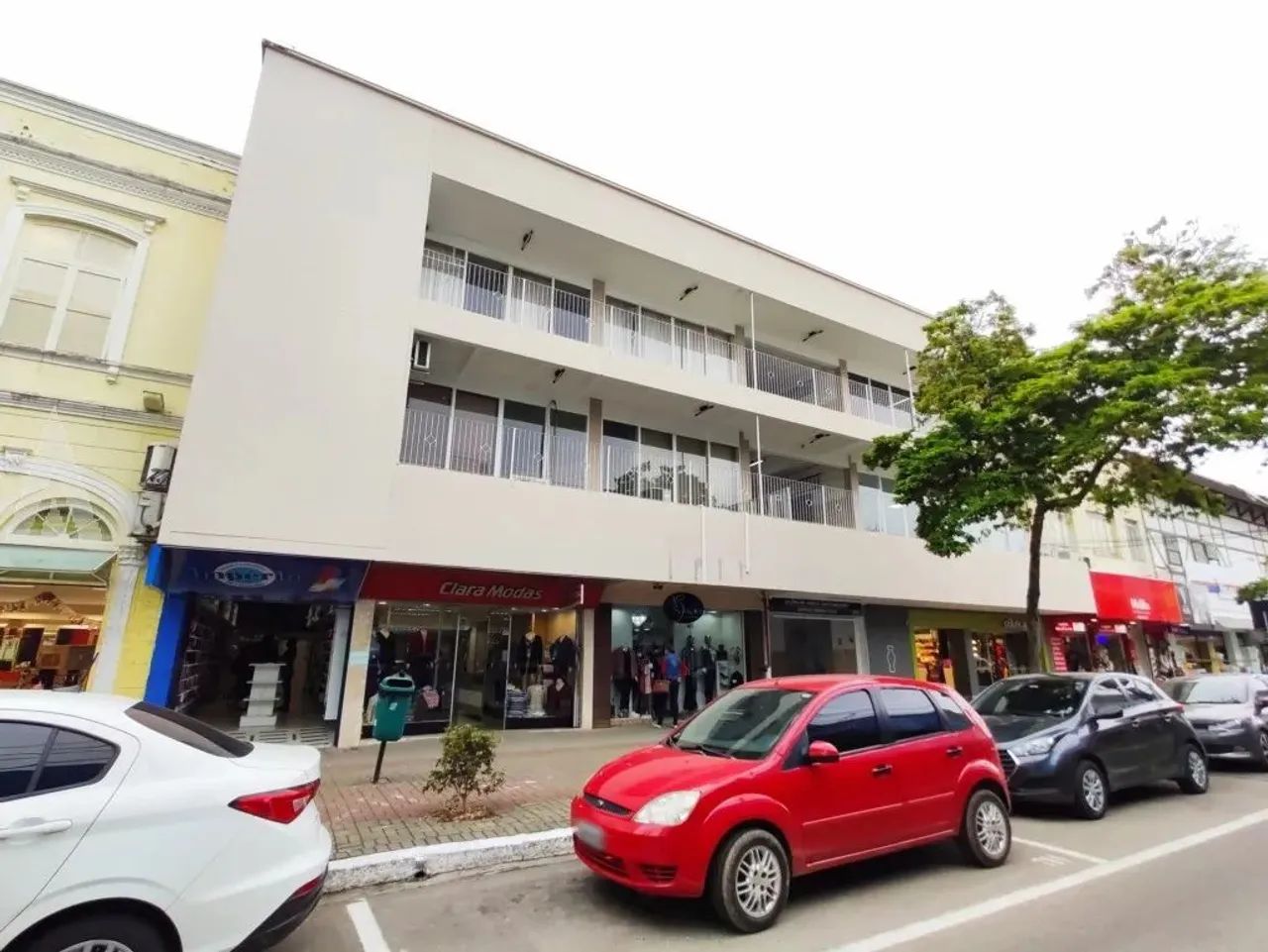 LOJA COM 23 M2 NO CENTRO DE JOINVILLE PERTO DO TERMINAL DE ÔNIBUS