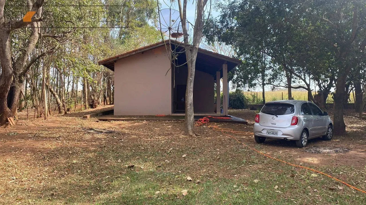 Rancho de frente com o Rio Batalha em Reginópolis