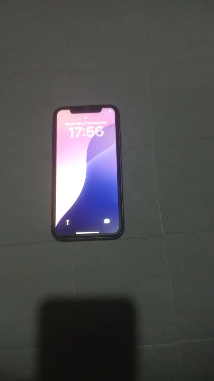iPhone 11 preto 64 gigas completo na caixa zerado  - Foto 2