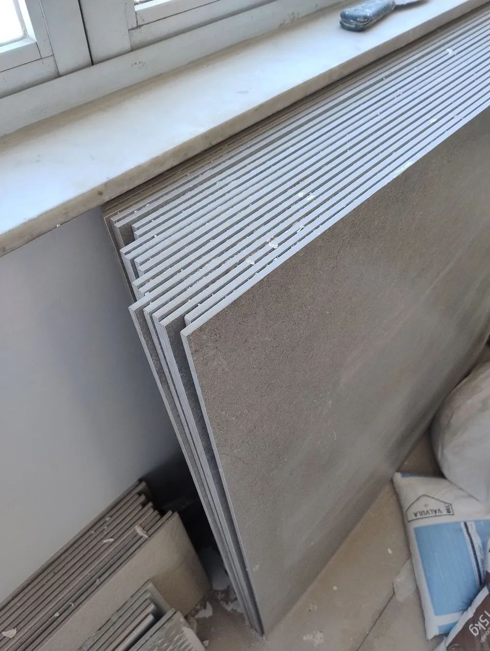 Porcelanato retificado AC Cinza grafite 100x100- Novo - Foto 2