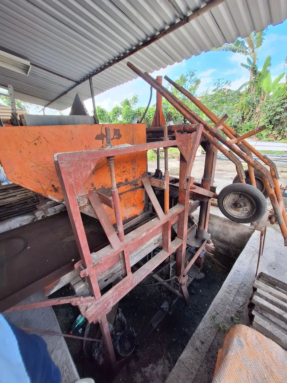 Block and Interlocking Paver Machine64960521707651121