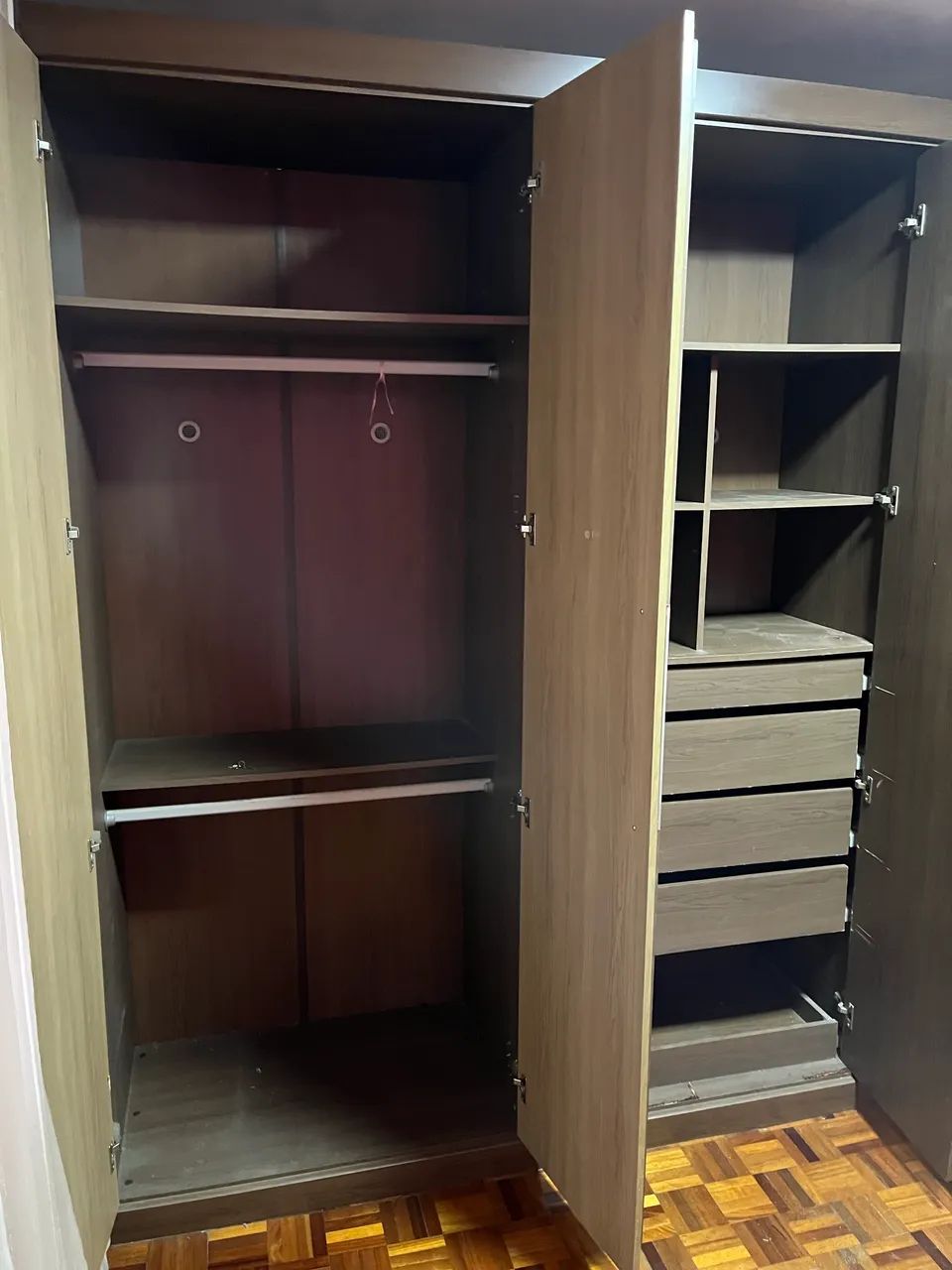 Wardrobe64312002185345122