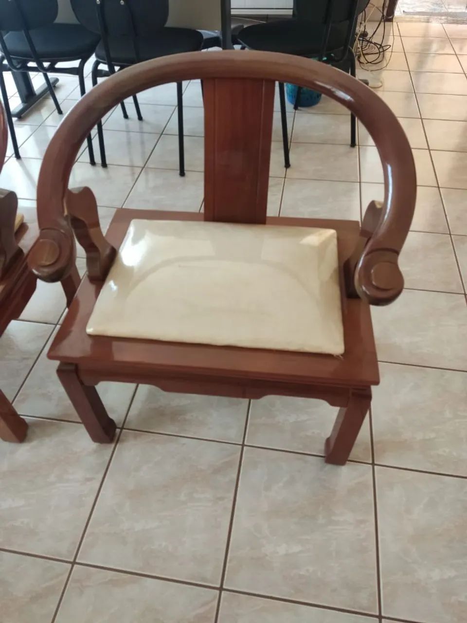 Cadeira Chinesa Jogo de Duas - Foto 3