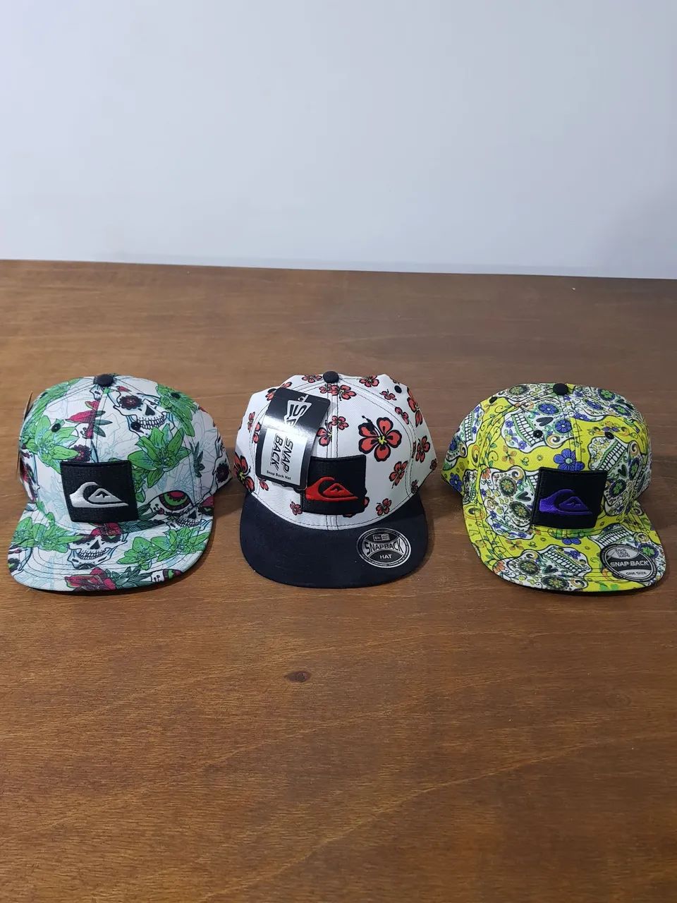Boné Quiksilver Snapback / Aba Reta / Estampado - Foto 2