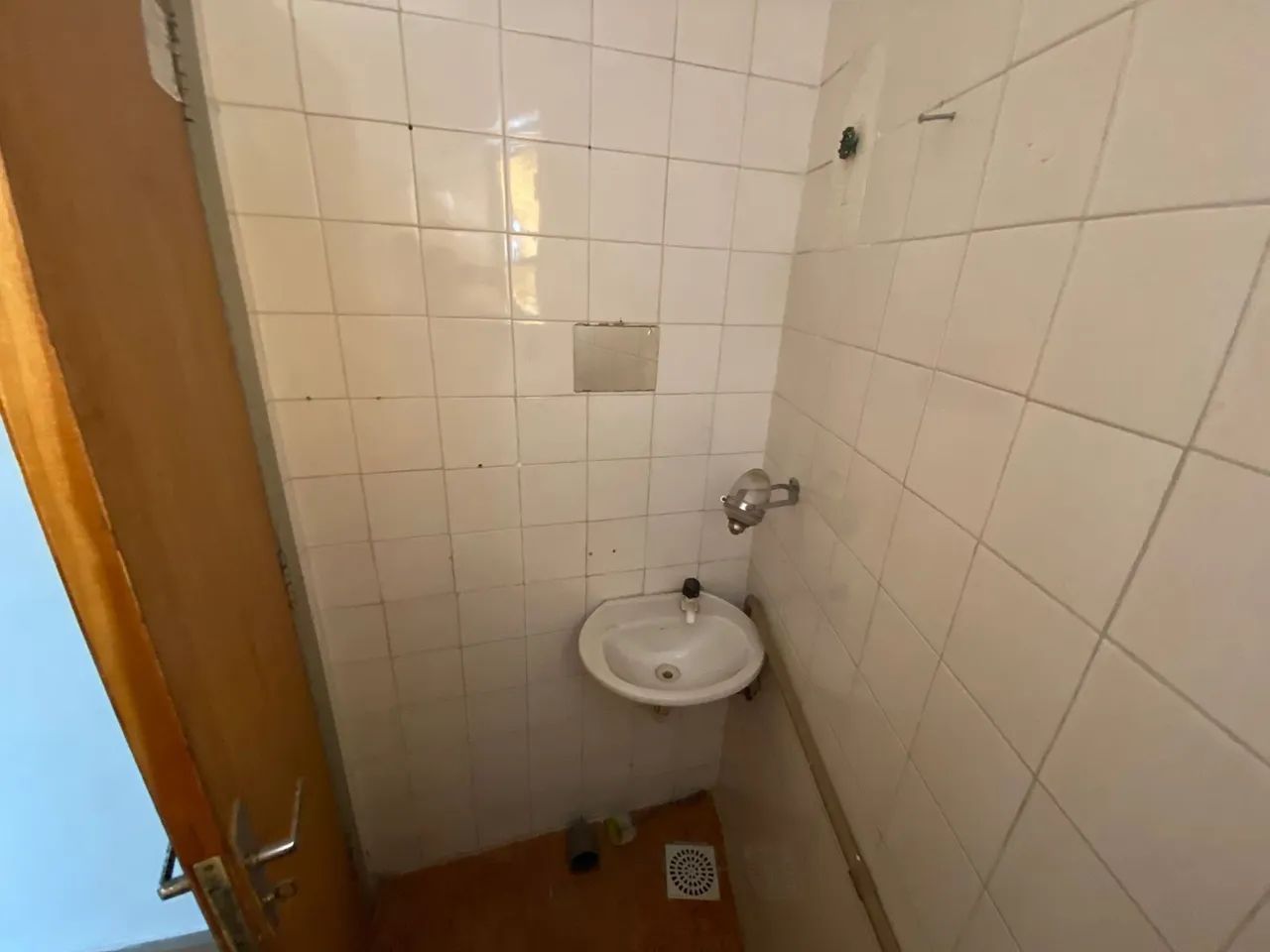 LOJA  COMERCIAL COM SOBRELOJA 90m2  NO CENTRO AVENIDA GETÚLIO VARGAS 828 - Foto 4