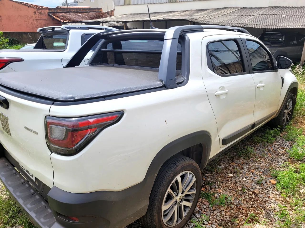 Fiat Strada volcano 24/25  automática - Foto 2
