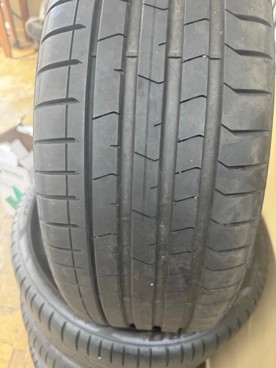 Pneu Pirelli Run flat 225/40/R19 e. 225/35/R19