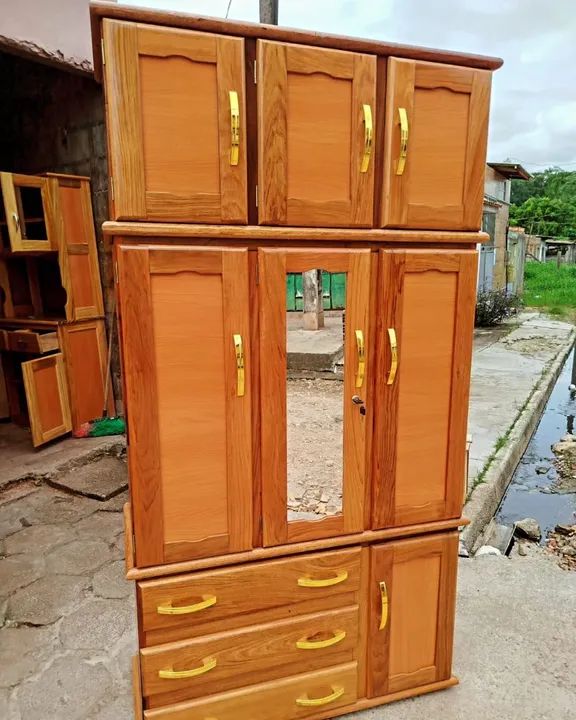 Guarda - roupa madeira maciça com espelho - novo - Foto 4