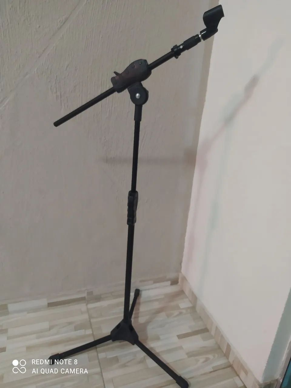 Microphone Kit, Cable, and Stand.64419090046211122