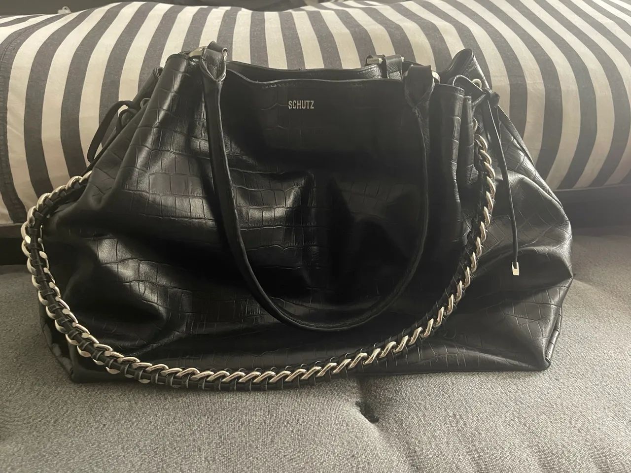 Bolsa de couro Schutz Preta - Foto 2
