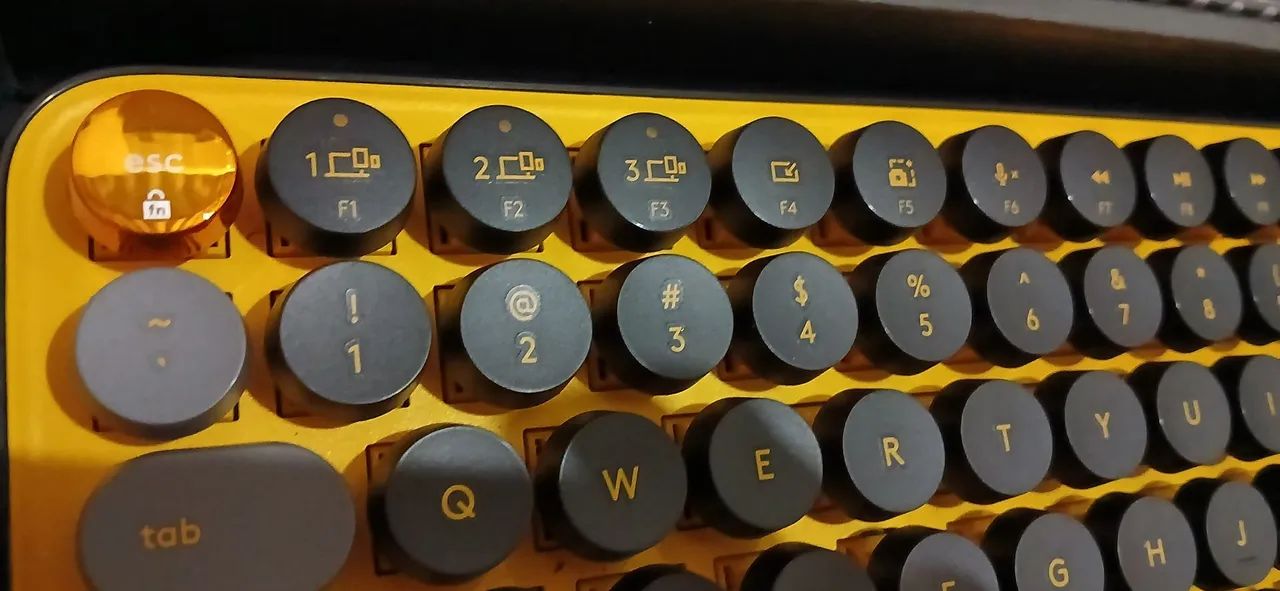 Teclado Mecânico Logitech Pop Keys - Personalizado com Emojis - Foto 2